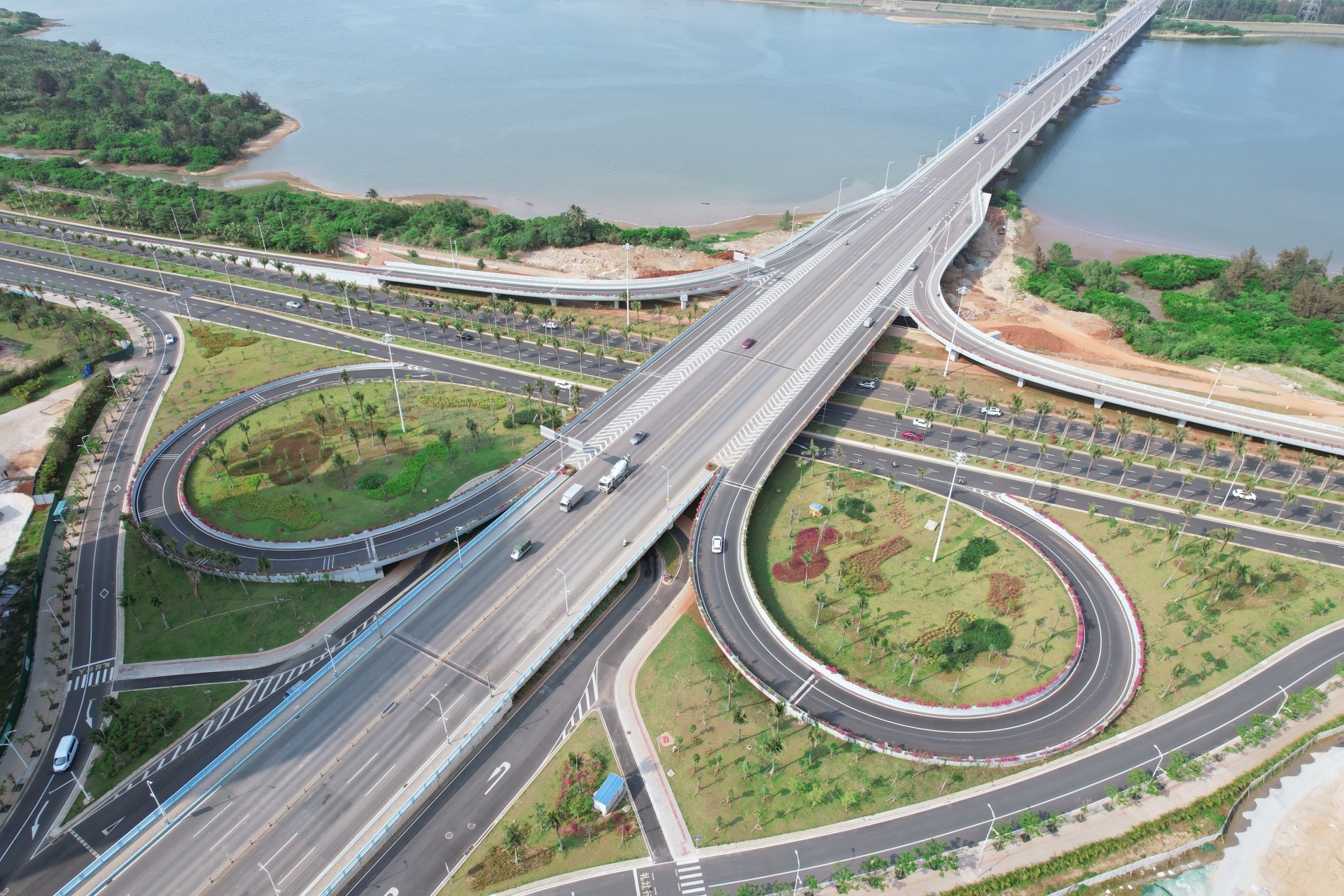 海瑞大桥与滨江西路互通立交工程项目