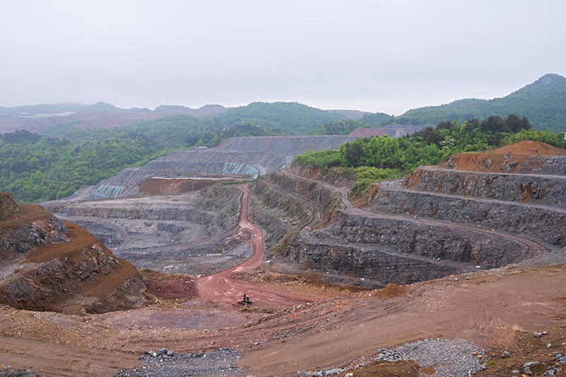 遵义铝业股份有限公司仙人岩铝镓矿露天采场生产采剥工程